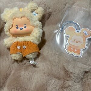 Heads in the Clouds Mickey keychain